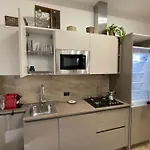 Nel Quartiere Bayres Completamente Rinnovata