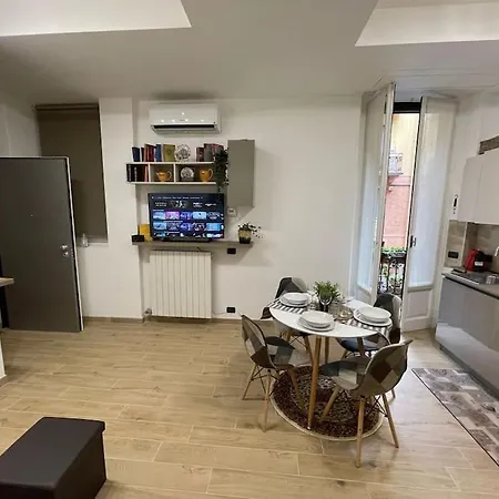 Nel Quartiere Bayres Completamente Rinnovata Апартаменты *