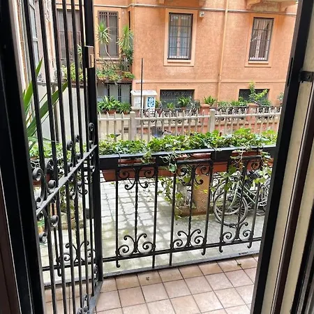 Nel Quartiere Bayres Completamente Rinnovata Апартаменты *