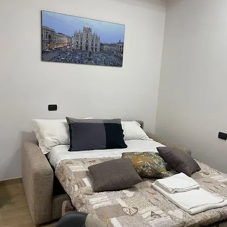 Nel Quartiere Bayres Completamente Rinnovata Apartman Milánó