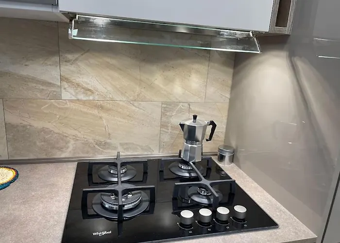 Apartament Nel Quartiere Bayres Completamente Rinnovata Mediolan