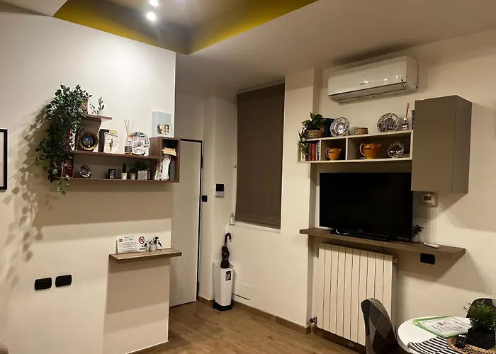 Apartament Nel Quartiere Bayres Completamente Rinnovata Mediolan