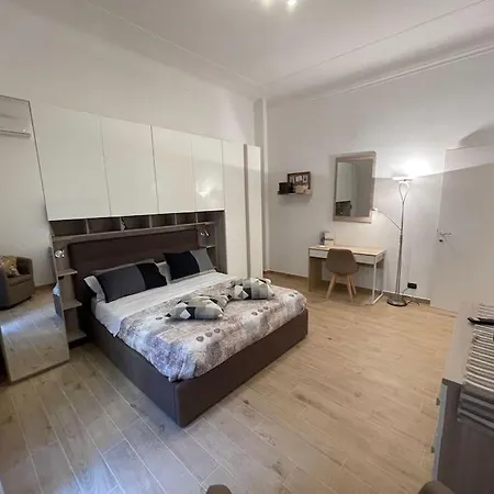 Nel Quartiere Bayres Completamente Rinnovata Daire Milano